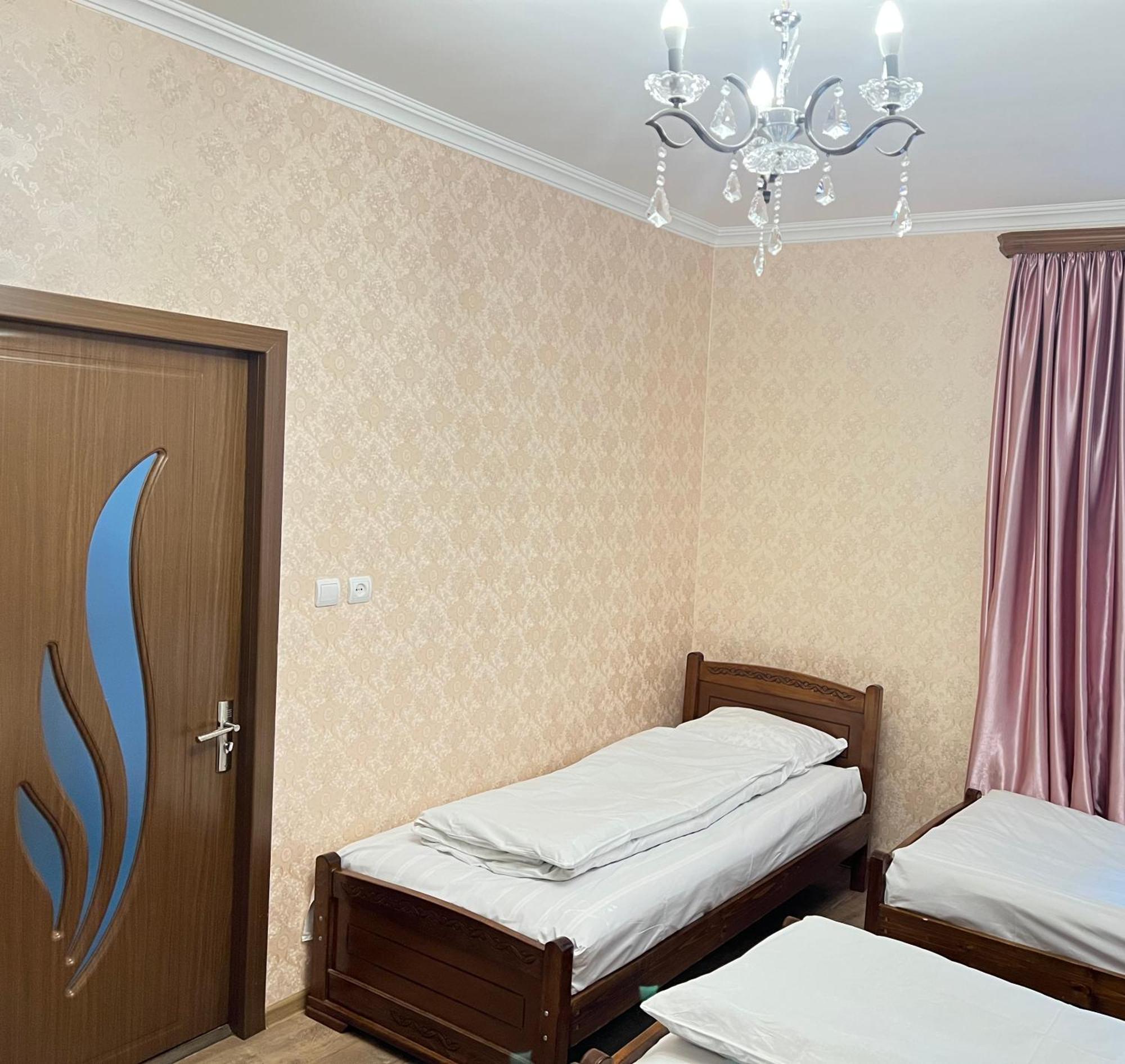 Mikheil Pitskhelauri Guest House คัซเบกี ภายนอก รูปภาพ